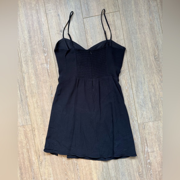 Aritzia Sunday Best Viola Dress - Picture 3 of 3